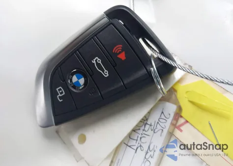 2025 BMW 330I xDrive from USA, damaged, VIN 3MW89CW00S8F46854